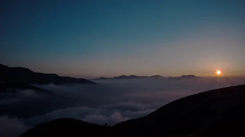 Over 4K Time Lpase - Cloud sea and sun Stock Footage 62552215