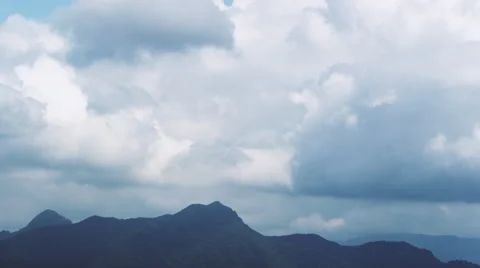 Over 4K Time Lpase - Cloud Movement Stockbeeldmateriaal 62560925