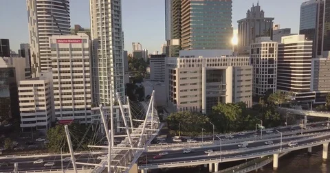 Over Brisbane river 2 動画素材 82475954