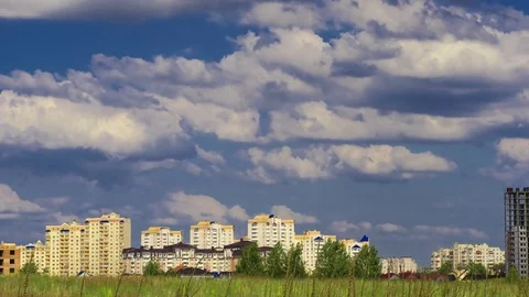 Over the city the clouds are moving Stock Footage 77167634