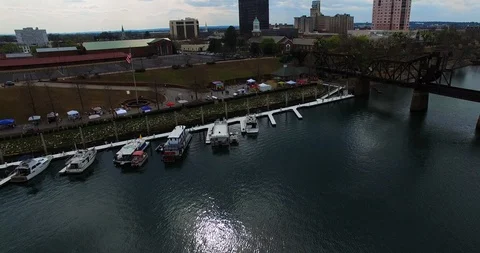 Over Downtown Augusta River With Drone 動画素材 91272144
