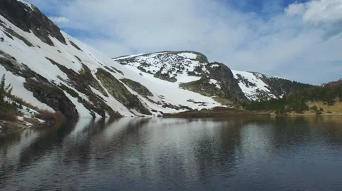 Over the glacier lake Video stock 50899026