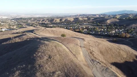 Over The Hill 库存影片 152736679