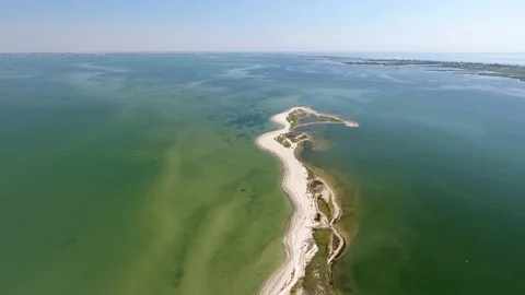 Over the island Video stock 95991948