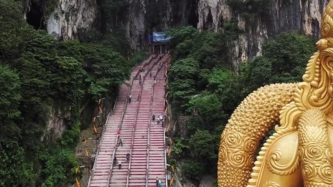 Over Murugan statue Vidéo 83743602