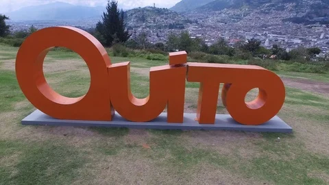 Over the Quito Text Landmark 스톡 동영상 70071271