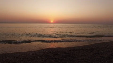 Over a sandy beach Stockbeeldmateriaal 129113499