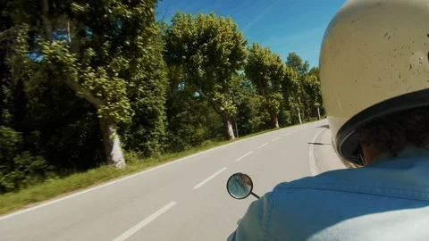 Over shoulder view on motorcycle driver Video stock 97134192