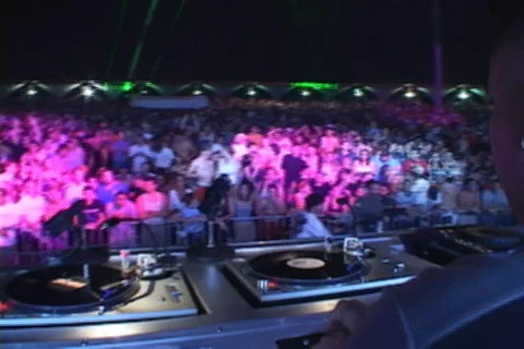 Over Super DJ Shoulder Video stock 290370