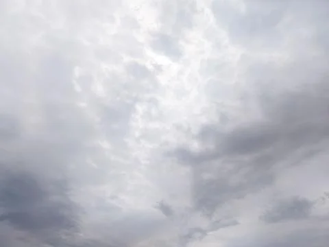 Overcast sky creating atmospheric cloud background pattern above Mount Vernon, N Stock Photos
