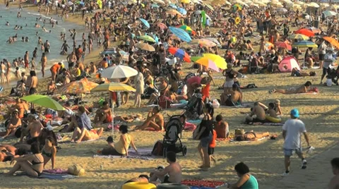 Overcrowded city beach Stock Footage 30728604