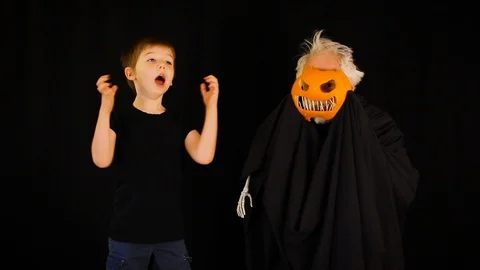 Overdramatic Boy Being Scared Video stock 115994353