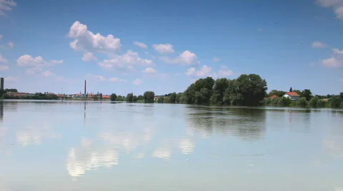 Overflow River and moving camera Stockbeeldmateriaal 478494