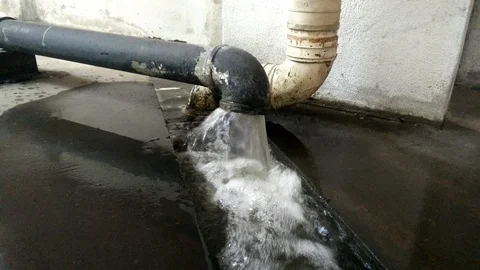 The overflow of water Stock Footage 92899036