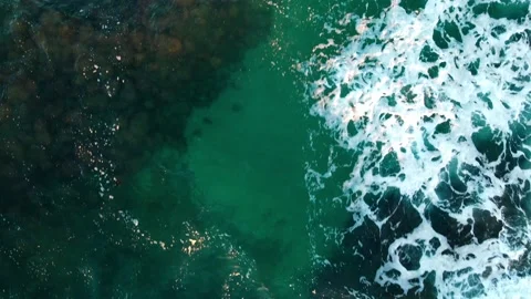 Overhead Beach Flight Over Rocks Vídeos de archivo 238833075