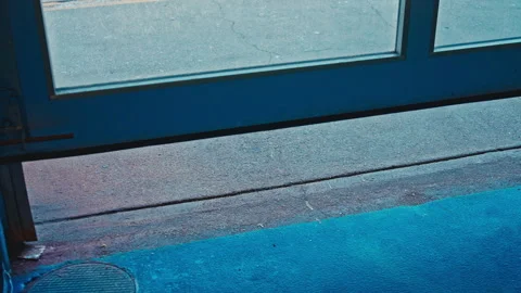 Overhead door closing Stock-Footage 331659830