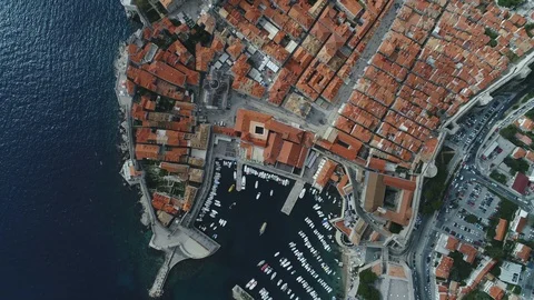 Overhead drone shot flying over historic city of Dubrovnik Stock-Footage 85838356