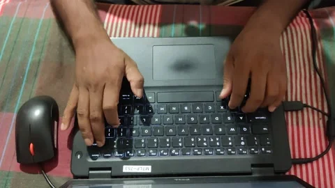 Overhead laptop keyboard typing 動画素材 157609618