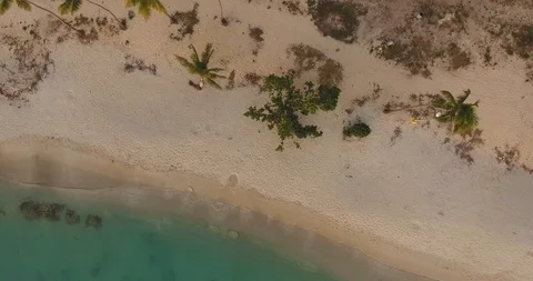 Overhead shot of the ocean shore Video stock 90535476