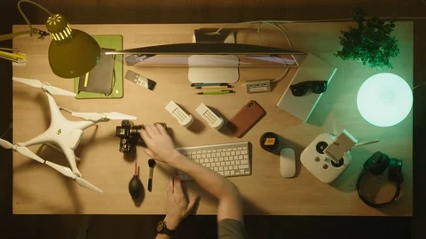 Overhead shot of the table at night 動画素材 127554838
