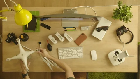 Overhead shot of the working table Vídeo Stock 127555150