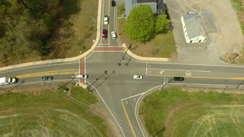 Overhead of Small Town Intersection Vidéo 153484630