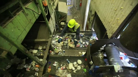 Overhead of Trash Sorter 動画素材 594438