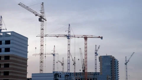 Overhead view of construction cranes in the city. 4K 库存影片 122737946