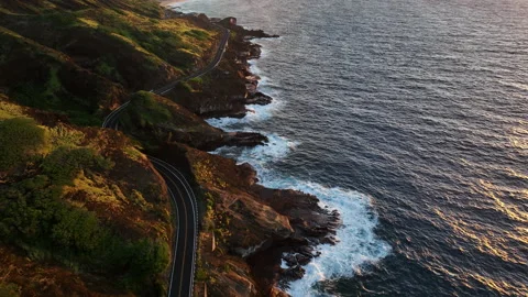 Overhead view of Highway 72 and the coast along the East side of Oahu, Hawaii. Stock Footage 170093294