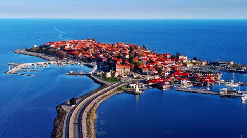 Overhead view of Nessebar peninsula with causeway, Bulgaria 스톡 동영상 339673741