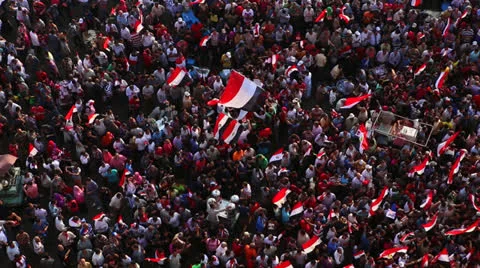 Overhead view of protestors in Cairo, Egypt Vidéo 25396401