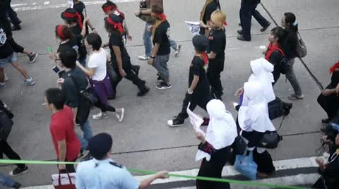 Overhead view of protestors parading on the road in Hong Kong Stock Footage 17238238