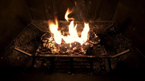 Overhead View of Rustic Fireplace Vídeos de archivo 309476012