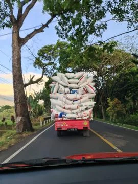 Overloaded car Stock Photos