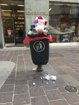Overloaded trash bin Stock Photos