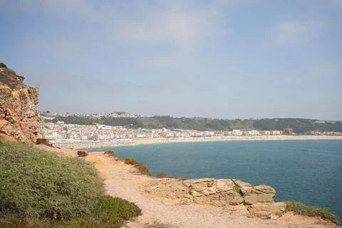 Overlooking the beach from a hillside Stock-Fotos