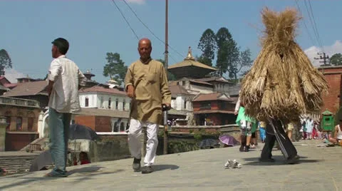 Overlooking river 01.mp4 Video stock 22898234