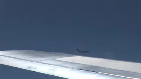 Overtaking aircraft Vídeo Stock 7756711
