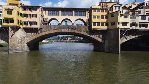 Overview aerial of Florence Ponte Vecchio. Tuscany Italy Vídeos de archivo 133328107