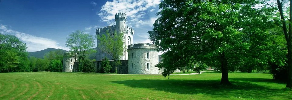 Overview of Castillo Arteaga 스톡 사진