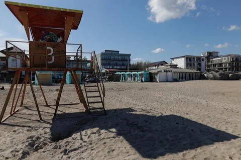 Overview of the empty Vama Veche beach and some pubs and restaurants on a s.. Stock Photos