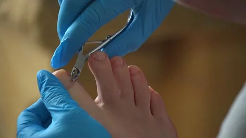 Overview of essential procedures for professional foot care and nail treatment 库存影片 311993317