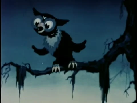 Owl hooting from tree Vídeos de archivo 260247071