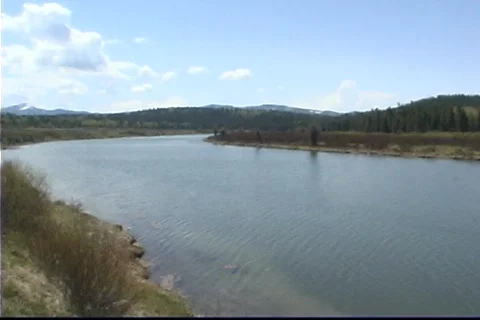 OxBowBend Pan Stock Footage 538026