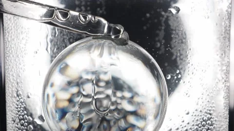 Oxygen bubbles in clear transparent water with hyaluronic acid gel Stock-Footage 158740900