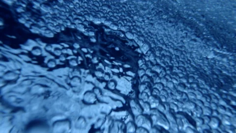 Oxygen bubbles under water Video stock 154416346