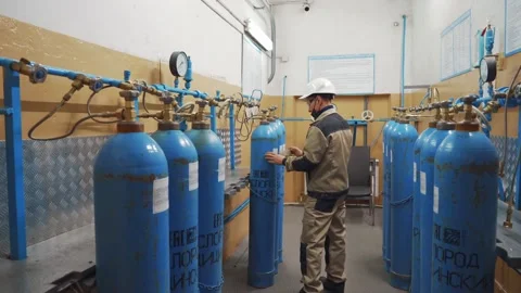 Oxygen production workshop Stock Footage 151358139
