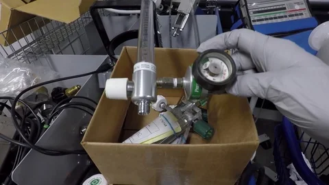 Oxygen tank gauges Video stock 125627502