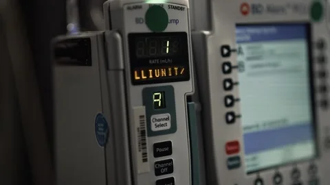 Oxytocin being distributed during labor. Vídeo Stock 241533651