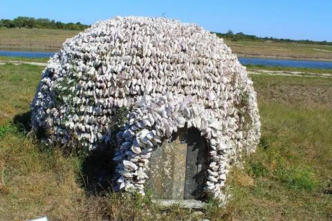 Oyster-shell igloo at the Cité de l'Huître in Marennes-Oléron Stock Photos
